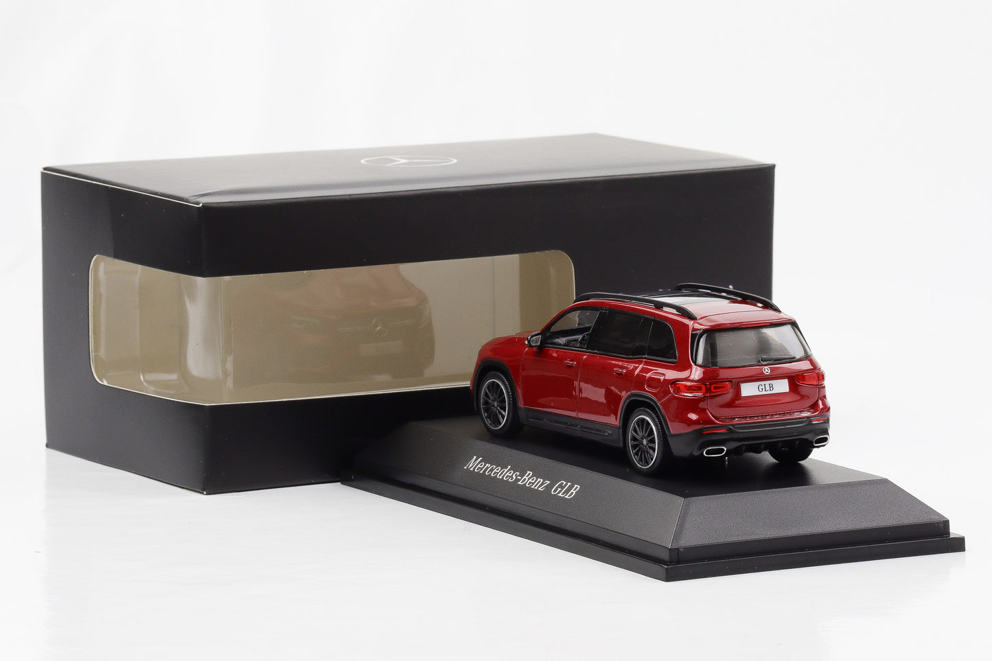 1:43 Spark Mercedes-Benz GLB x247 2019 designo patagonienrot bright Dealer