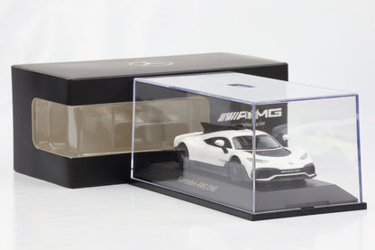 1:43 Mercedes-Benz AMG ONE designo kaschmirweiß iScale Dealer