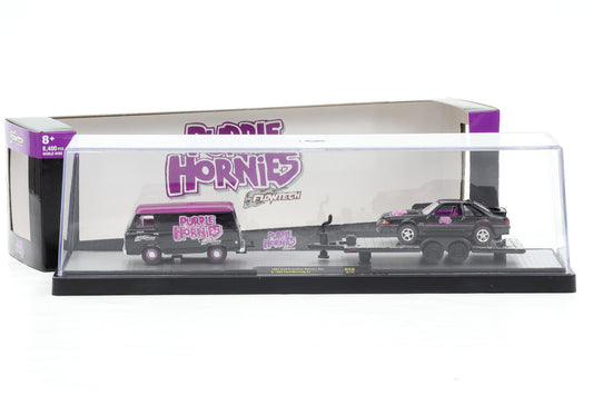 1:64 M2 Ford Econoline Delivery Van 1965 - Ford Mustang GT 1988