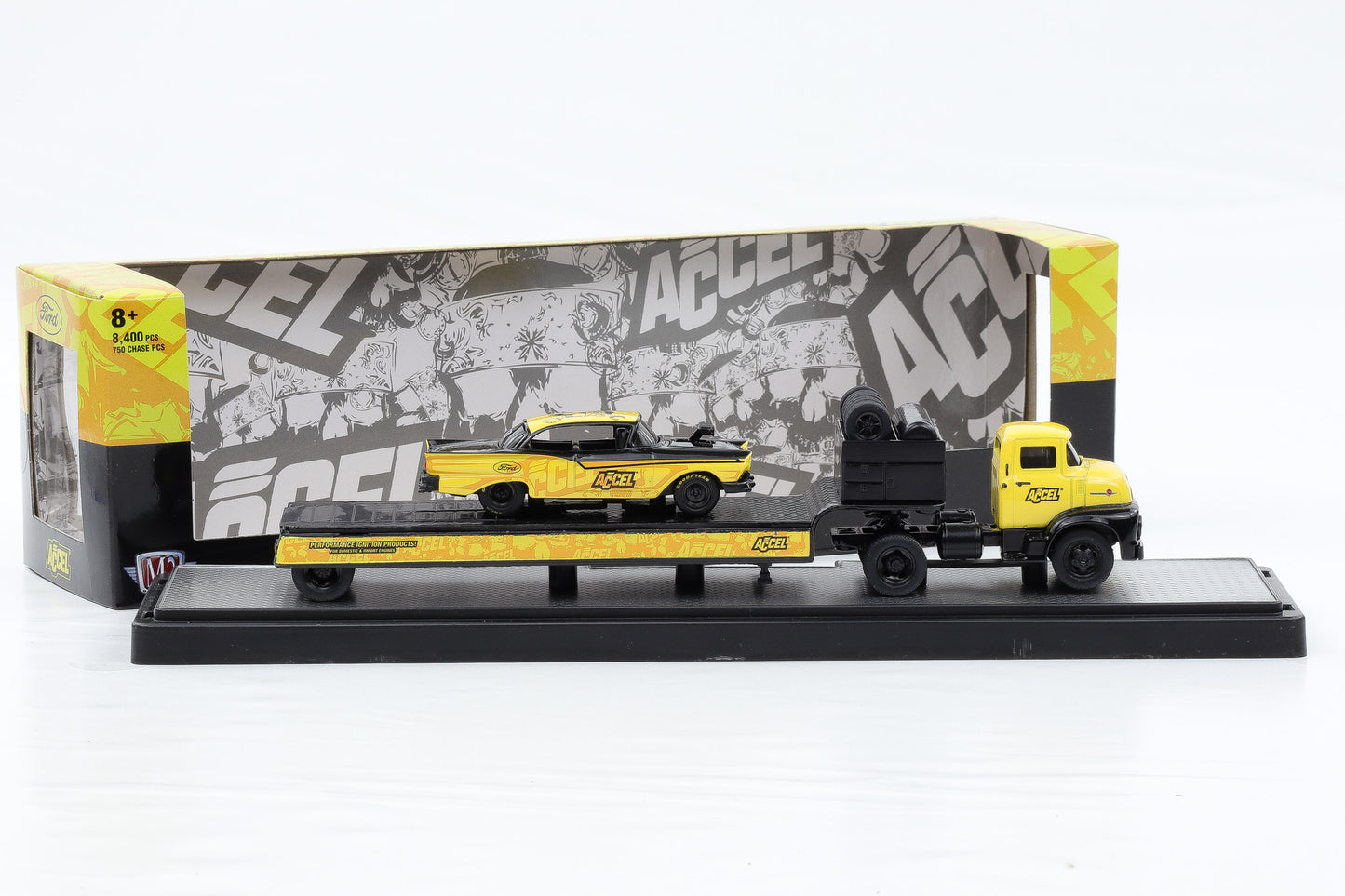 1:64 M2 Ford COE 1956 & 1957 Ford Fairlaine 500 ACCEL