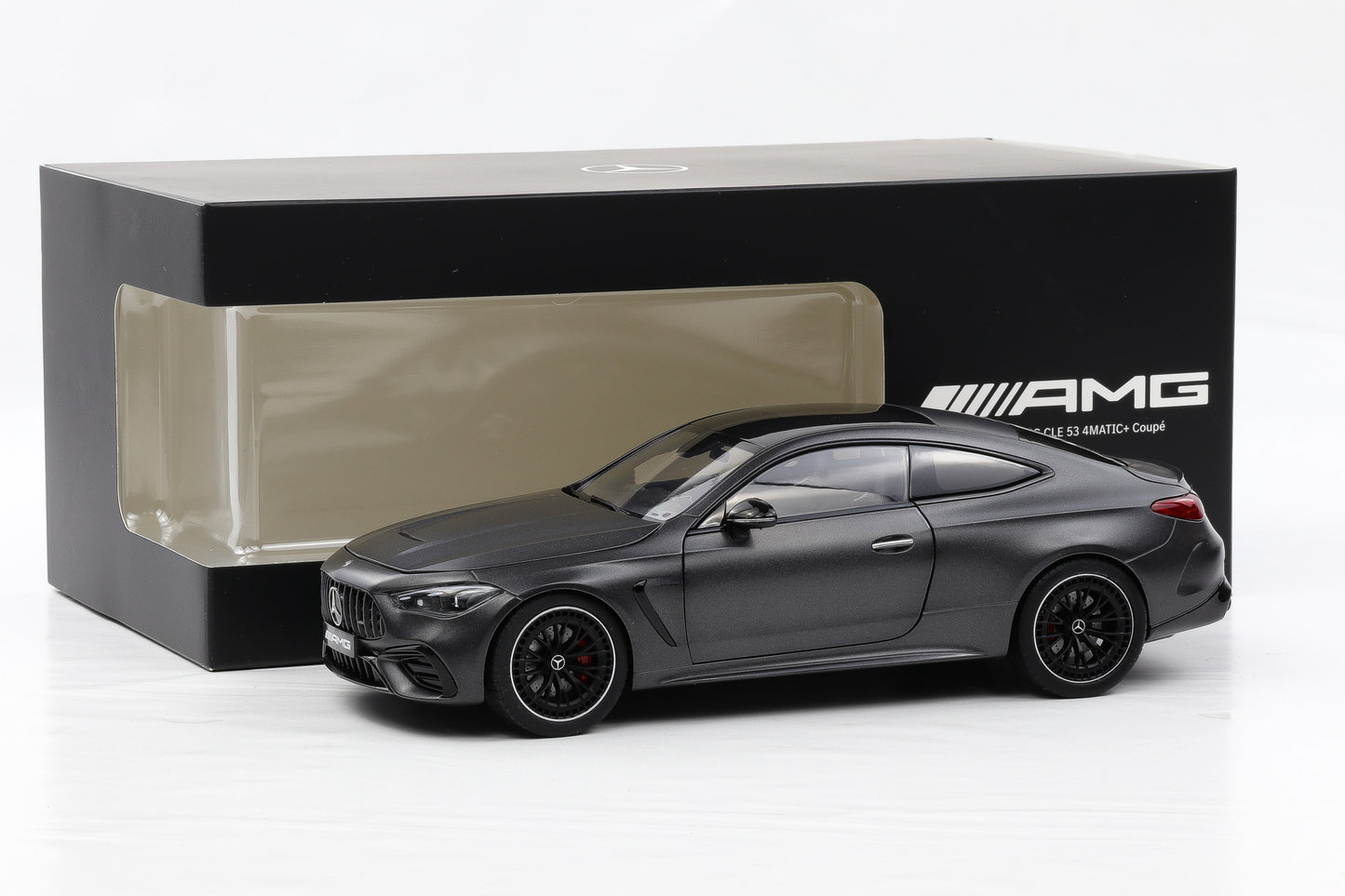 1:18 Mercedes-Benz AMG CLE 53 4Matic+ Coupe C236 graphitgrau magno NZG