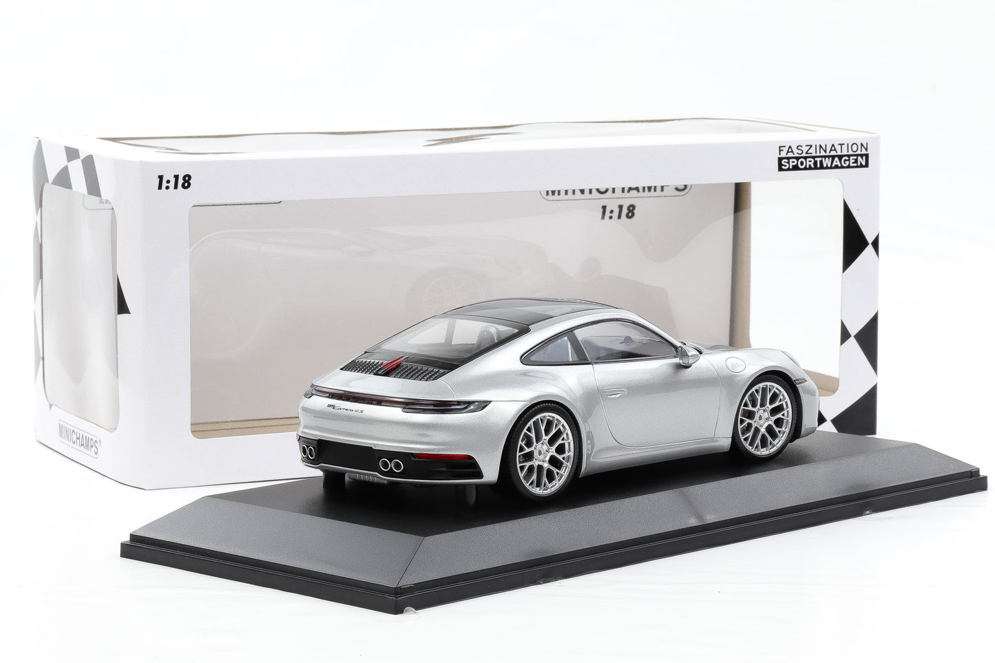 1:18 Minichamps Porsche 911 992 Carrera 4S silber metallic 2023 limited 300pcs