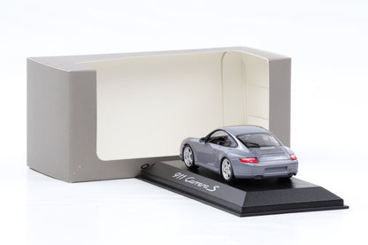 1:43 Minichamps Porsche 911 997 Carrera S Seal grey metallic 2004 WAP Dealer