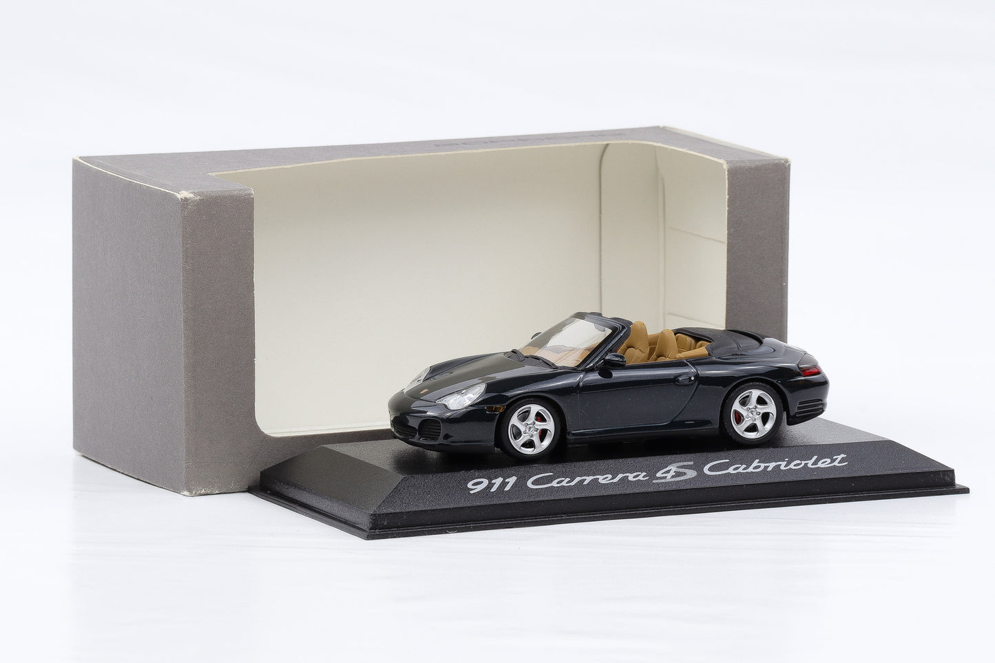 1:43 Minichamps Porsche 911 996 Carrera Cabrio 4S Dunkelgrün metallic 1998 WAP Dealer