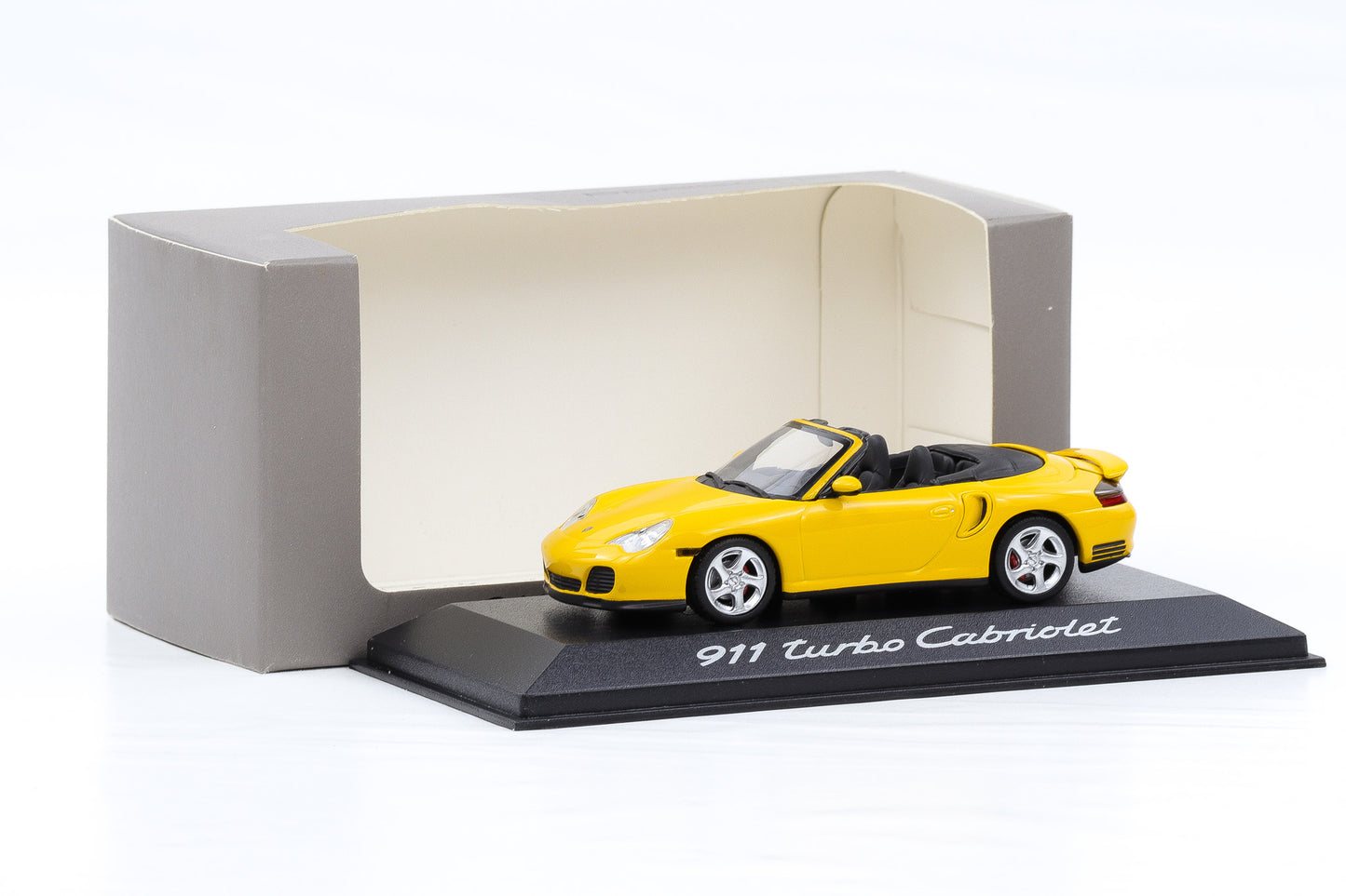 1:43 Minichamps Porsche 911 996 Turbo Cabriolet Speedgelb 2003 WAP Dealer