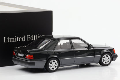 1:18 Mercedes-Benz 500 E 5.0 W124 blauschwarz metallic Norev limited 500 pcs