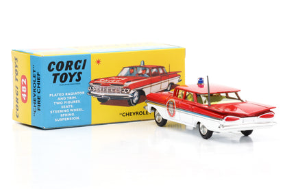 Corgi Model Club Toys Chevrolet Fire Chief mit Insassen rot-weiß Nr. 482 Repro