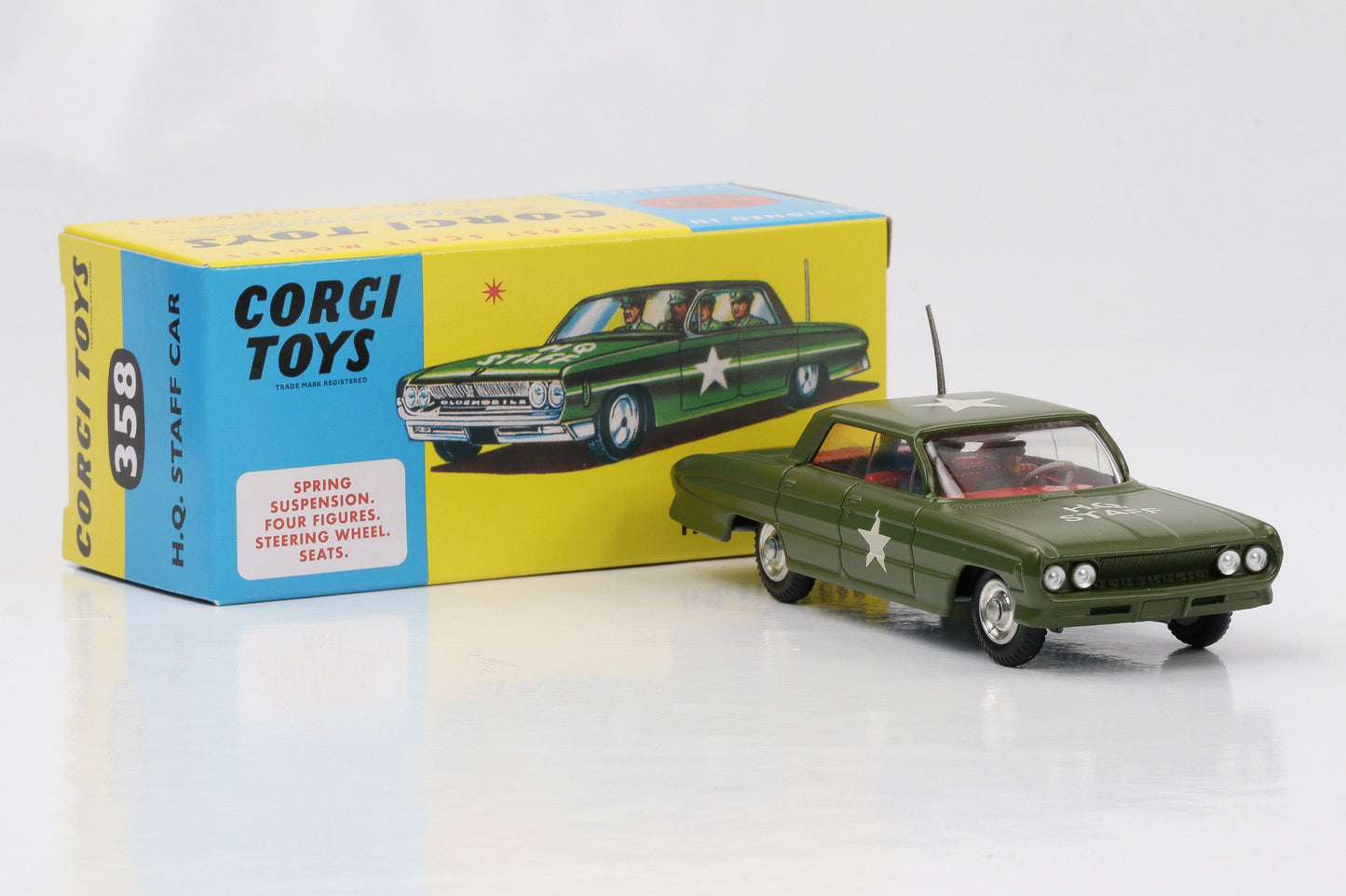 1:49 Corgi Toys Oldsmobile Hauptquartier Personalwagen mit Insassen grün Nr. 358 Repro