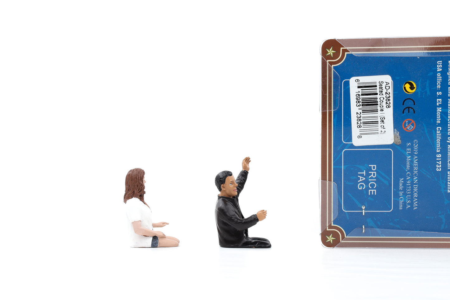1:24 Figur Fahrer Set Mann Frau sitzt Figuren American Diorama 23828