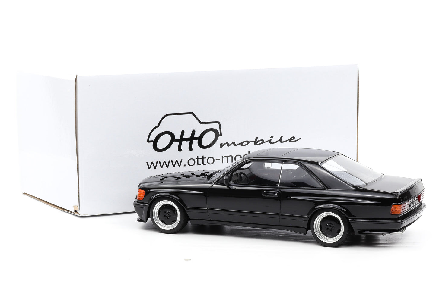 1:18 OTTOmobile 560 SEC AMG C126 wide body black 1987 OT187