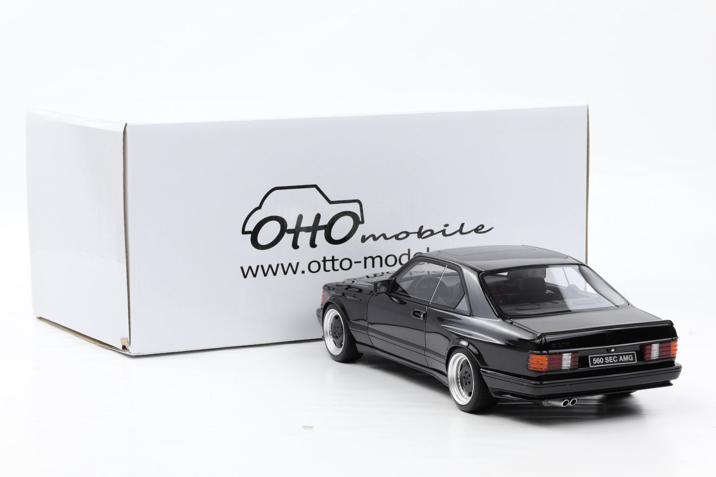 1:18 OTTOmobile 560 SEC AMG C126 wide body black 1987 OT187