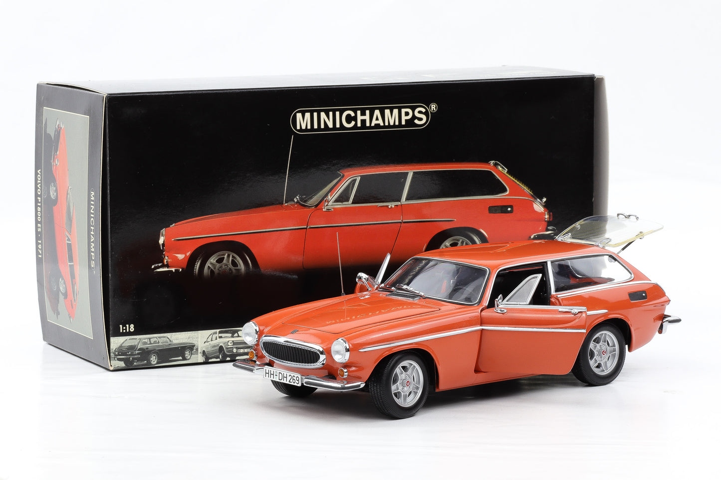 1:18 Minichamps Volvo P1800 ES 1971 orange full opening