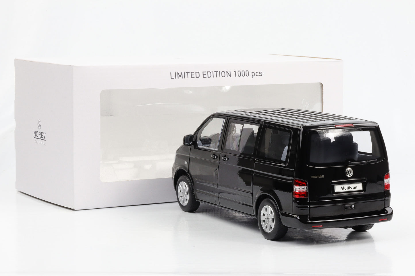 1:18 Norev Volkswagen T5 Multivan Bus 2003 schwarz full opening limited