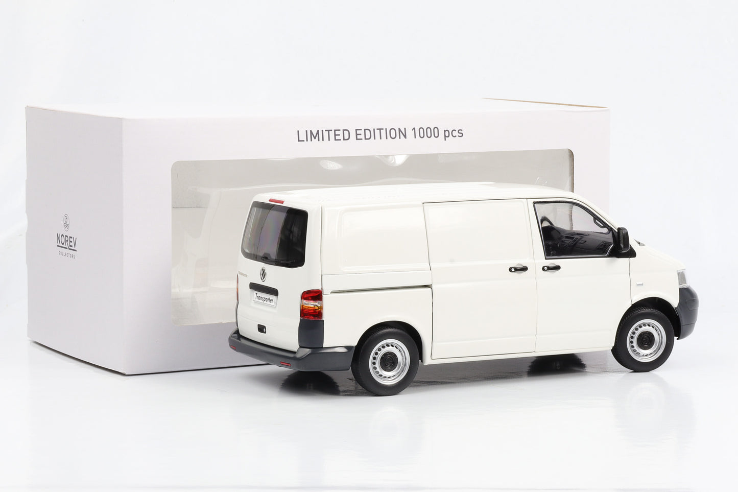 1:18 Norev Volkswagen Bus Transporter VW T5 2003 weiss limited