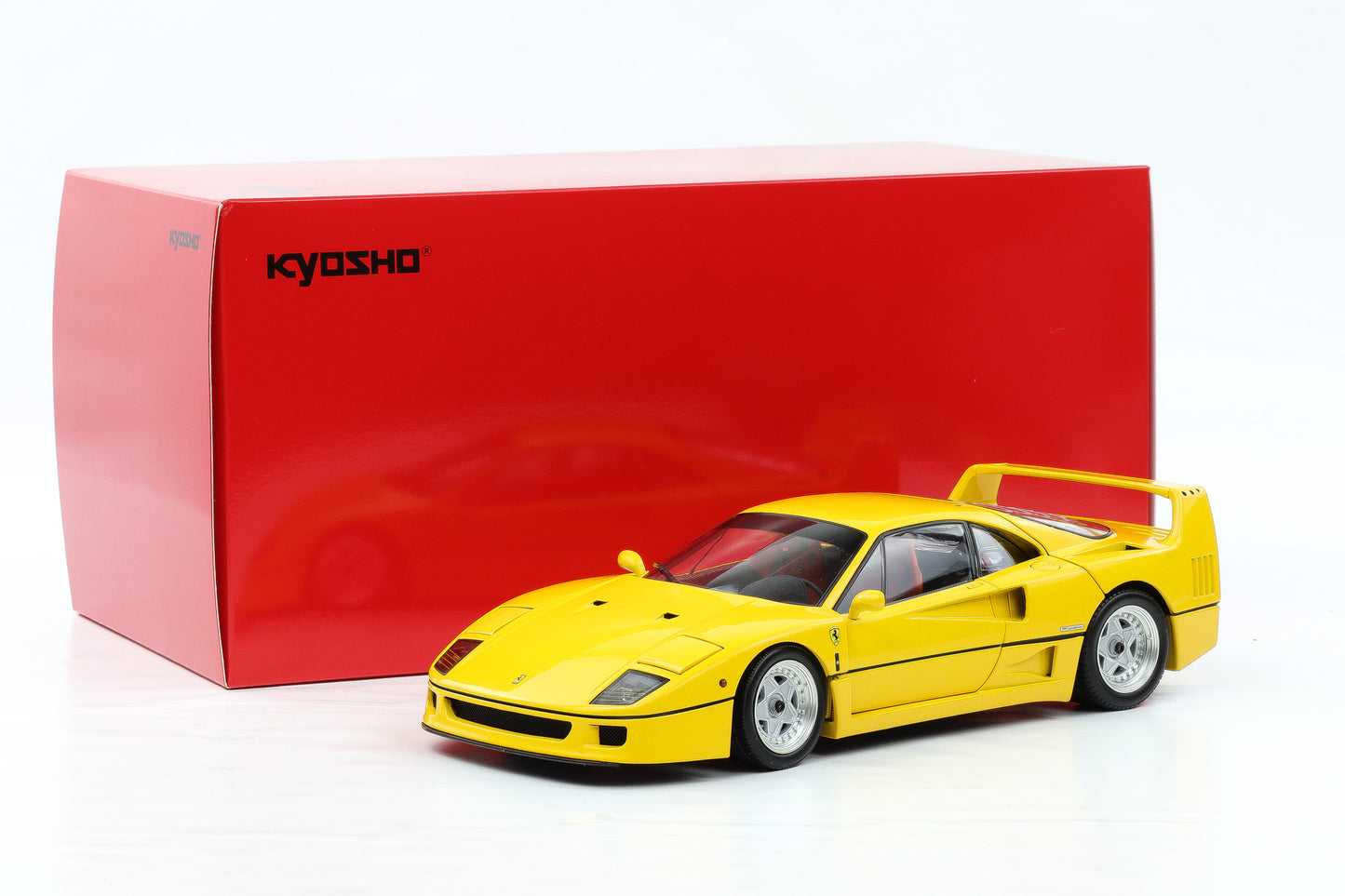 1:18 Kyosho Ferrari F40 Coupe gelb full opening No. KS08416Y