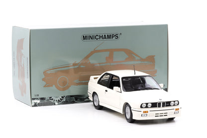 1:18 Minichamps BMW M3 E30 Street 1989 weiss full opening