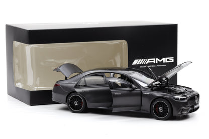 1:18 Mercedes-Benz AMG S63 E V223 Graphitgrau Magno NZG Dealer full opening