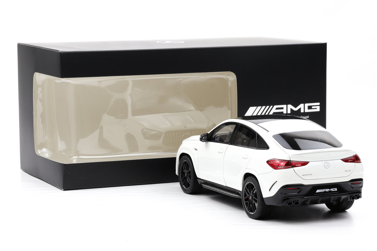 1:18 Mercedes-Benz AMG GLE 53 4MATIC Opalithweiß bright C167 NZG Dealer