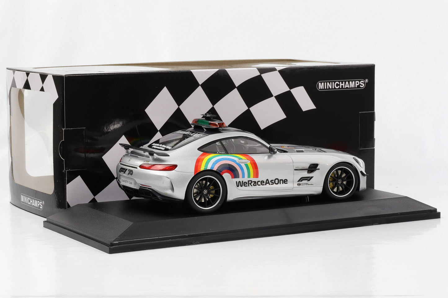 1:18 Mercedes-Benz AMG GT-R Safety Car Formel 1 2020 Minichamps