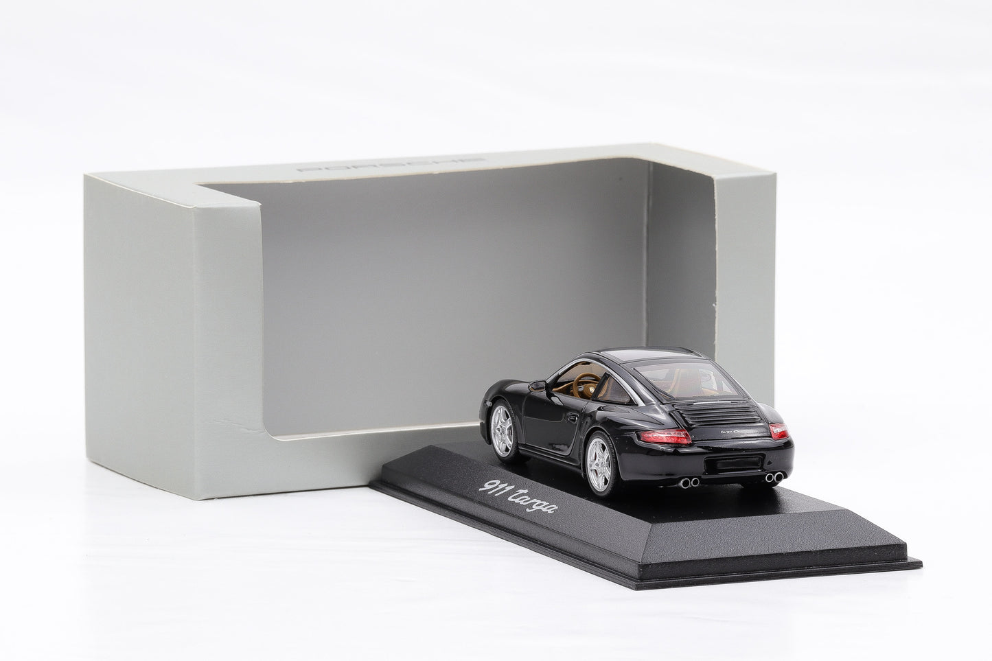 1:43 Minichamps Porsche 911 997 Targa 4S schwarz / beiges Interieur WAP Dealer