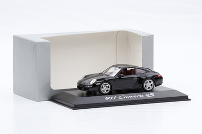 1:43 Minichamps Porsche 911 997 Carrera 4S schwarz / rotes Interieur WAP Dealer
