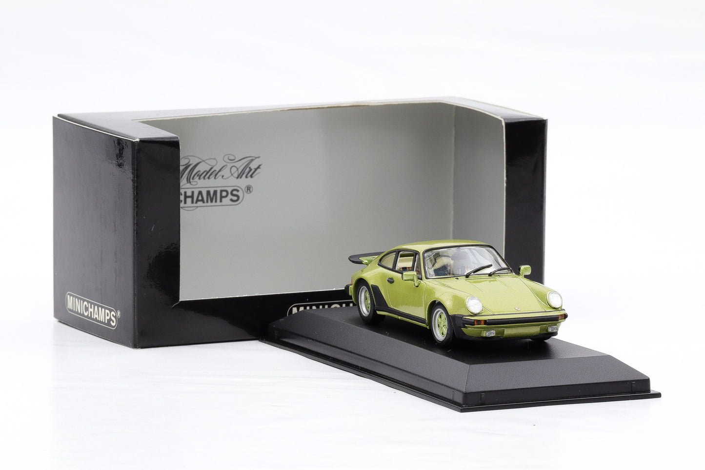1:43 Minichamps Porsche 911 930 turbo 1977 lindgrün-metallic