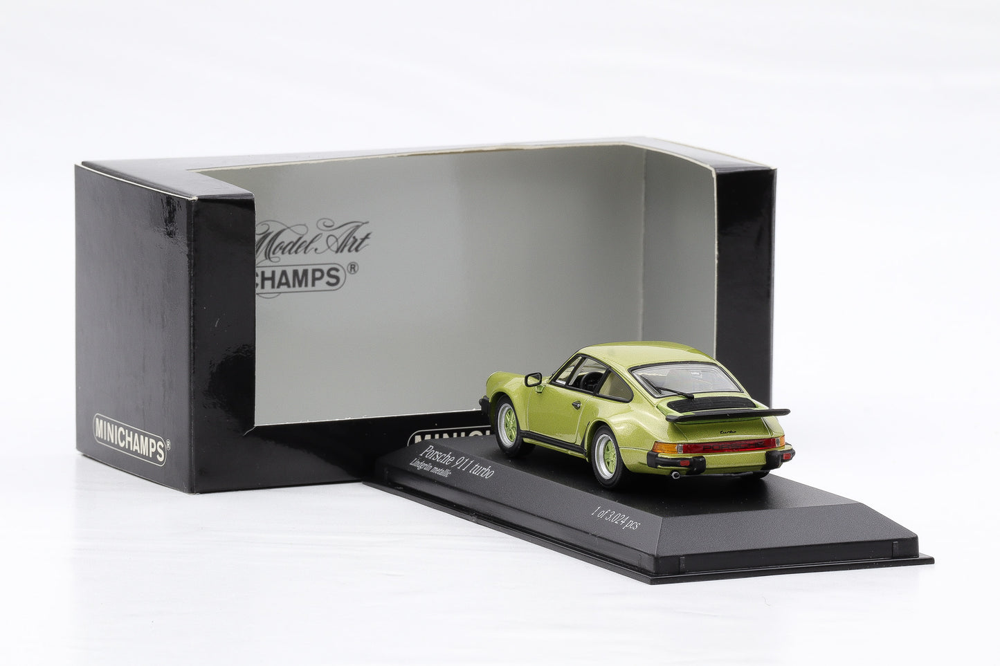 1:43 Minichamps Porsche 911 930 turbo 1977 lindgrün-metallic
