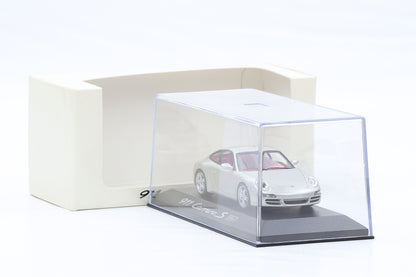 1:43 Minichamps Porsche 911 997 Carrera S silber 2005 WAP Dealer