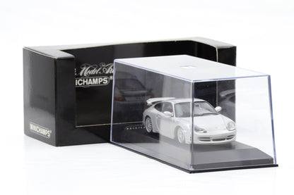 1:43 Minichamps Porsche 911 996 GT3 Street Car silber 1999