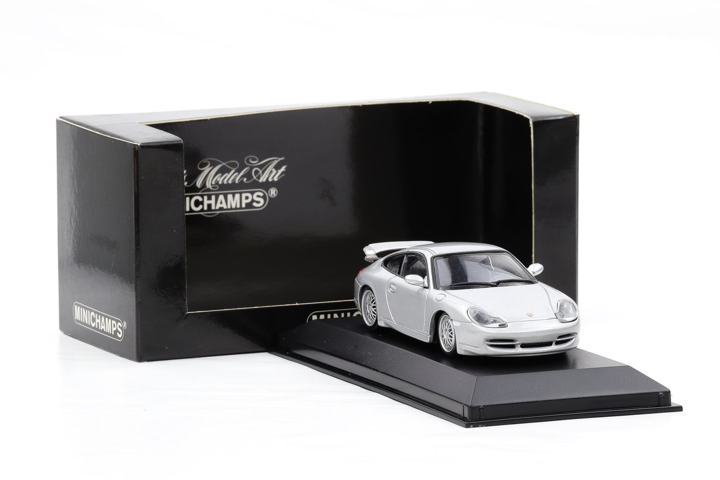 1:43 Minichamps Porsche 911 996 GT3 Street Car silber 1999