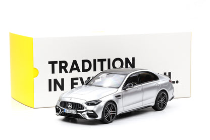 1:18 NZG Mercedes-Benz AMG C 63 S E Performance W206 hightech silber
