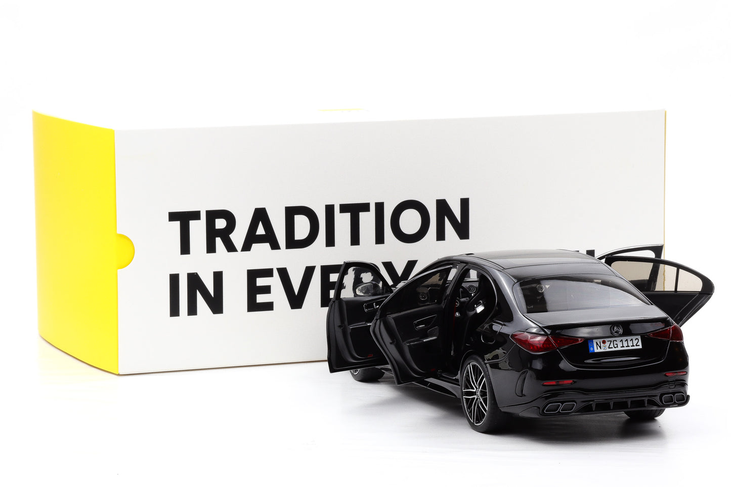 1:18 NZG Mercedes-Benz AMG C63 S E Performance W206 obsidianschwarz