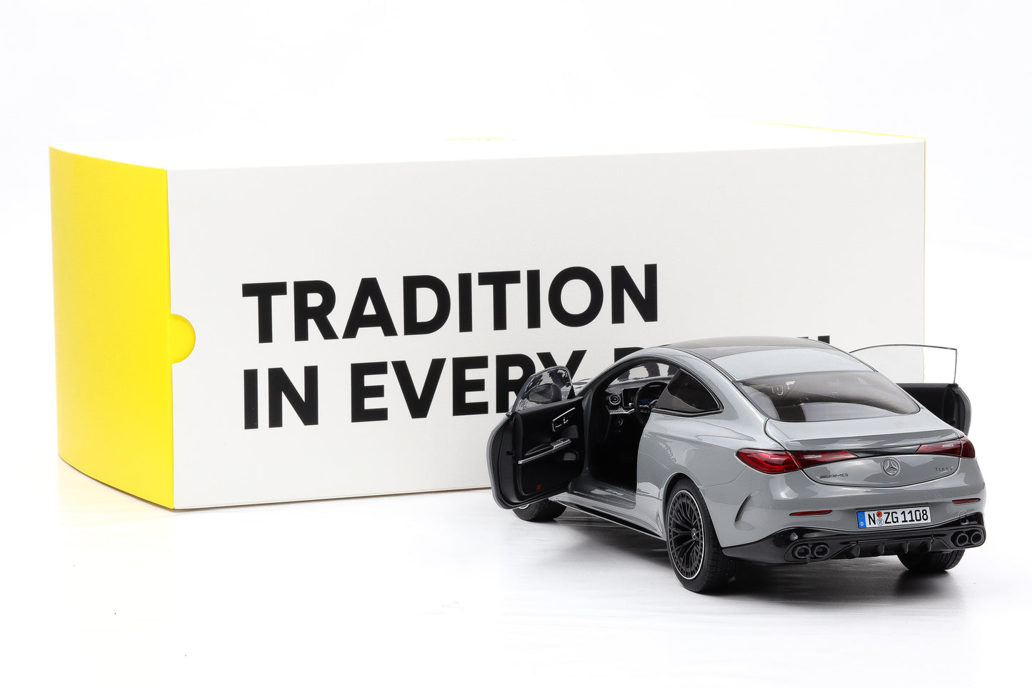 1:18 Mercedes-Benz AMG CLE 53 4Matic+ C236 alpin grey 2024 NZG