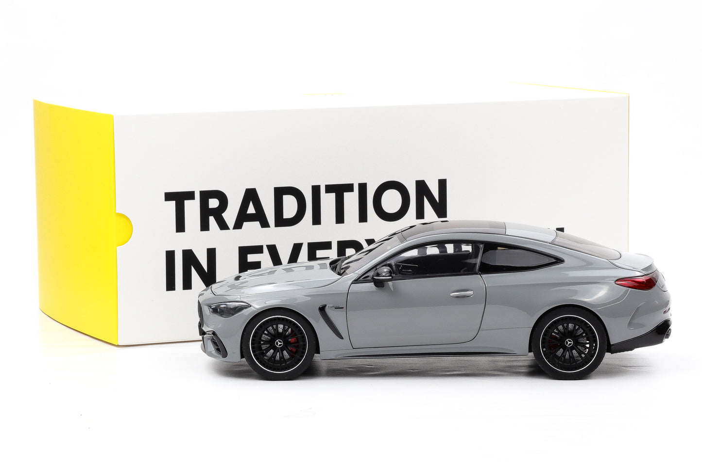 1:18 Mercedes-Benz AMG CLE 53 4Matic+ C236 alpin grey 2024 NZG