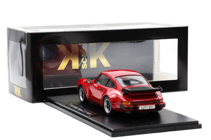 1:18 Porsche 911 930 Turbo 3.3 Coupe 1977 rot KK Scale + Vitrine