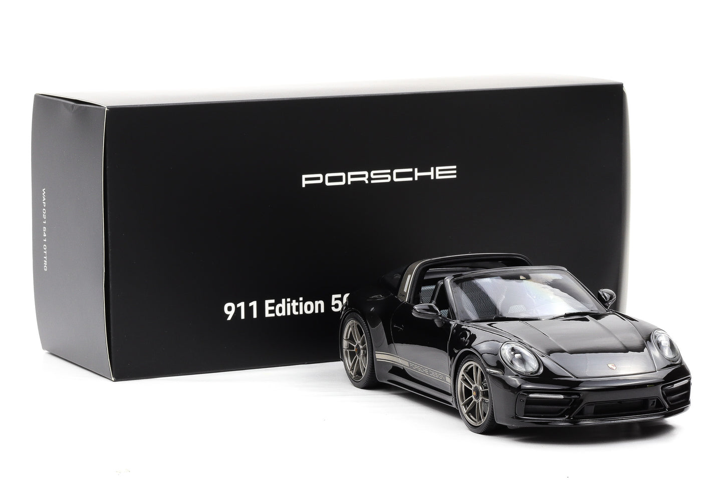 1:18 Minichamps Porsche 911 (992) Targa 4 GTS 50 Jahre Design schwarz WAP Dealer