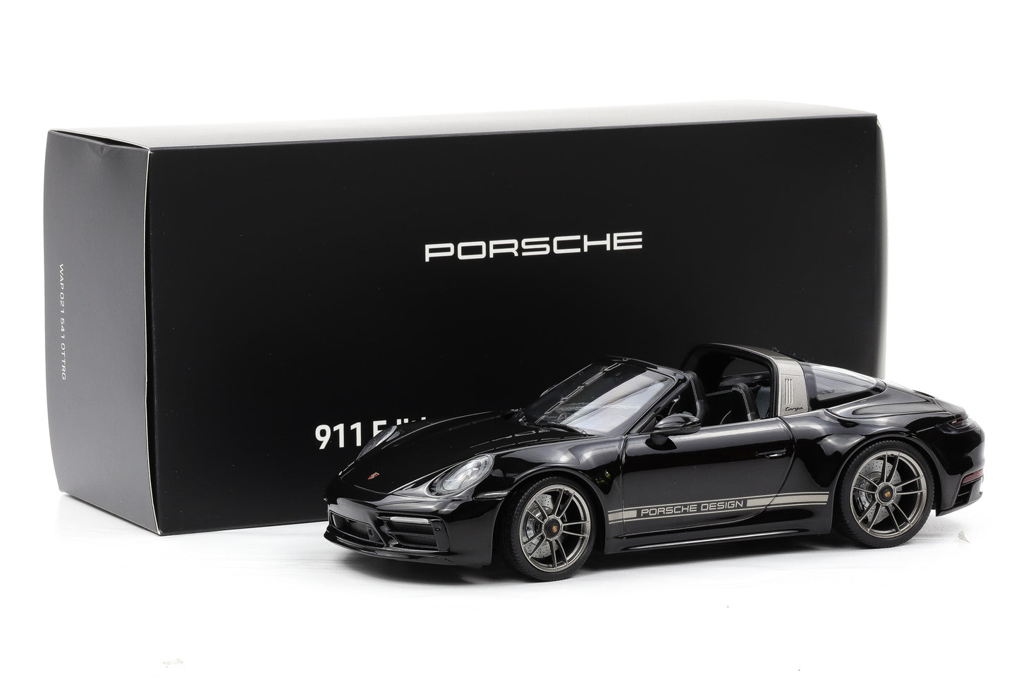 1:18 Minichamps Porsche 911 (992) Targa 4 GTS 50 Jahre Design schwarz WAP Dealer