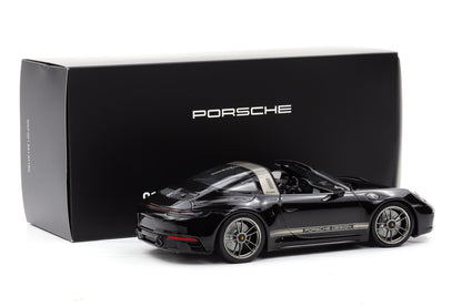 1:18 Minichamps Porsche 911 (992) Targa 4 GTS 50 Jahre Design schwarz WAP Dealer