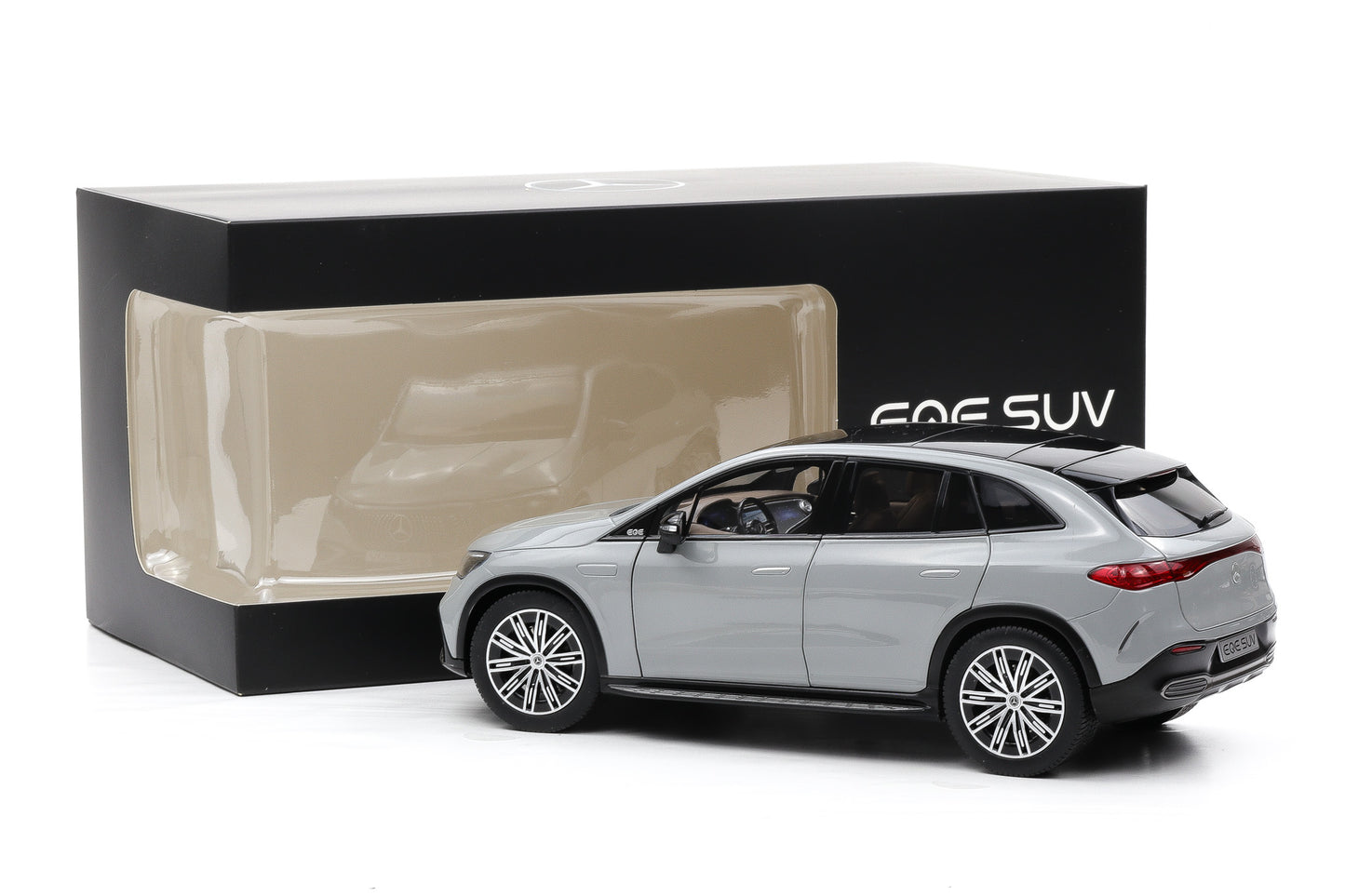 1:18 Mercedes-Benz EQ EQE SUV X294 2023 alpingrau uni NZG Dealer