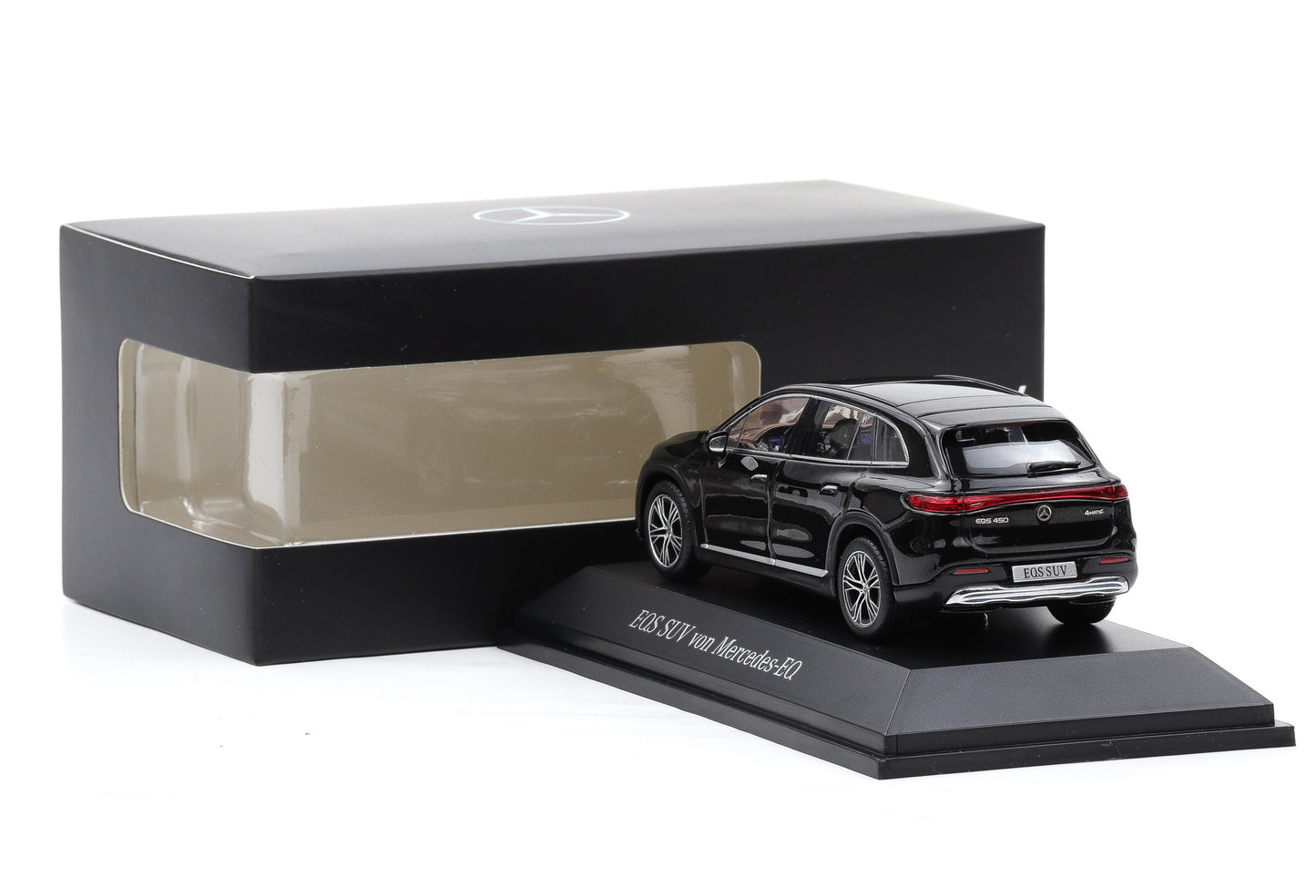 1:43 Spark Mercedes-Benz EQS SUV X296 Obsidianschwarz 2022 Dealer B66960589
