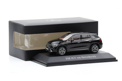 1:43 Spark Mercedes-Benz EQE SUV X294 Obsidianschwarz 2023 Dealer B66960834
