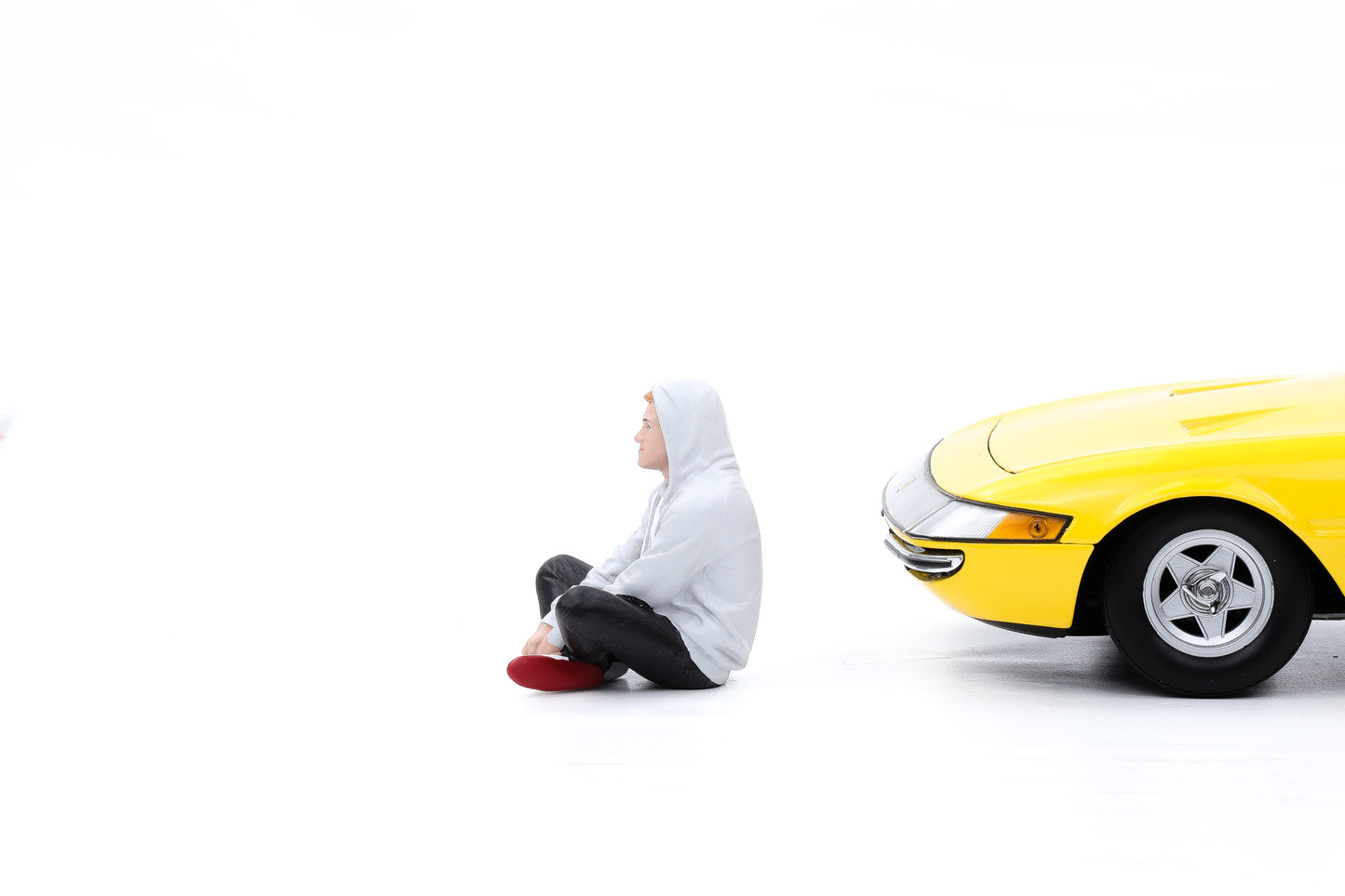 1:18  American Diorama Figur Chillout Joshua mit Hoodie Grau sitzend Figuren 18704