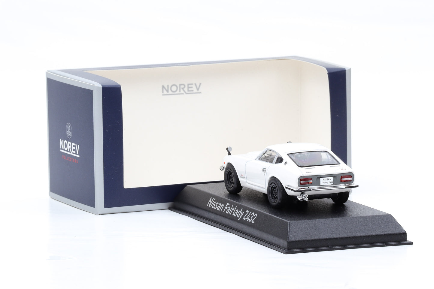 1:43 Norev Nissan Fairlady Z 1969 weiß 420144