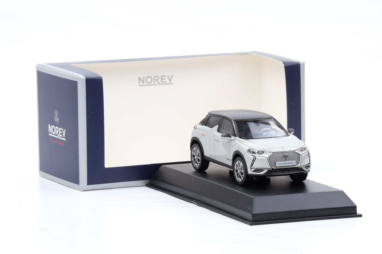 1:43 Norev Citroen DS 3 Crossback E-Tense 2019 pearl & black roof