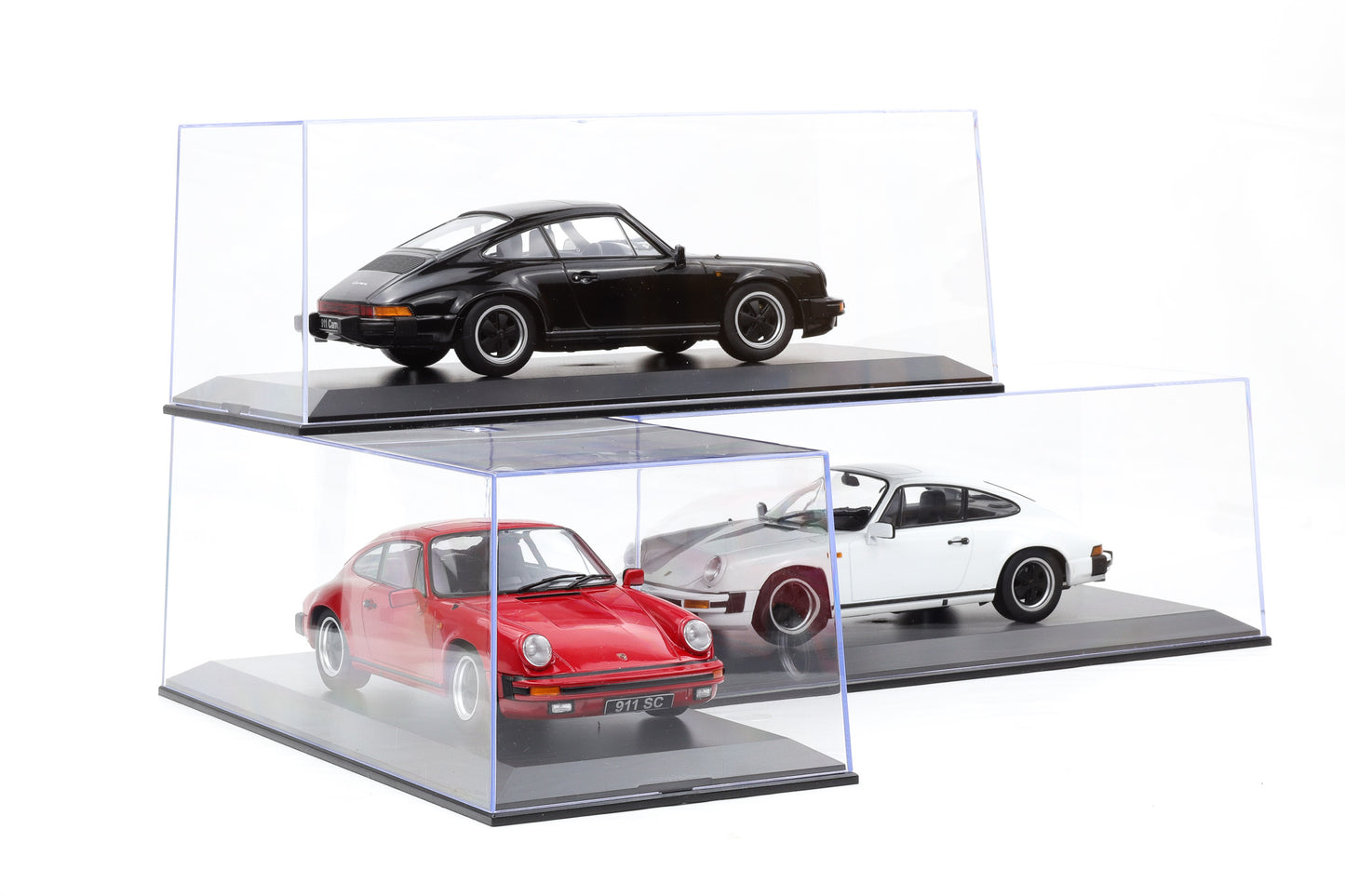 1:18 Porsche 911 Carrera Coupe 1983 weiss schwarz rot + Vitrine KK Scale
