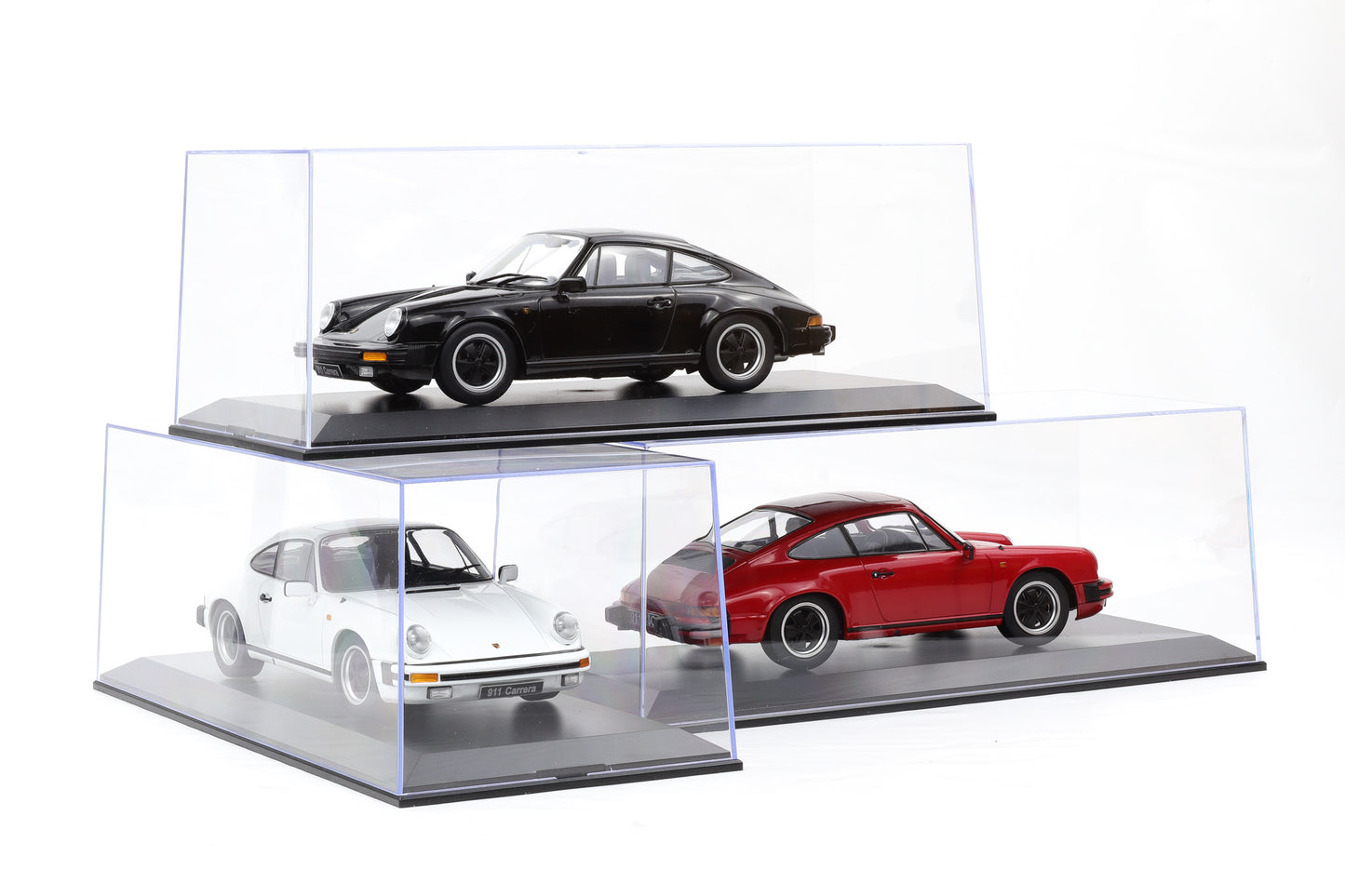 1:18 Porsche 911 Carrera Coupe 1983 weiss schwarz rot + Vitrine KK Scale
