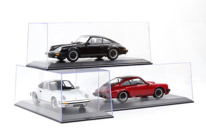 1:18 Porsche 911 Carrera Coupe 1983 weiss schwarz rot + Vitrine KK Scale