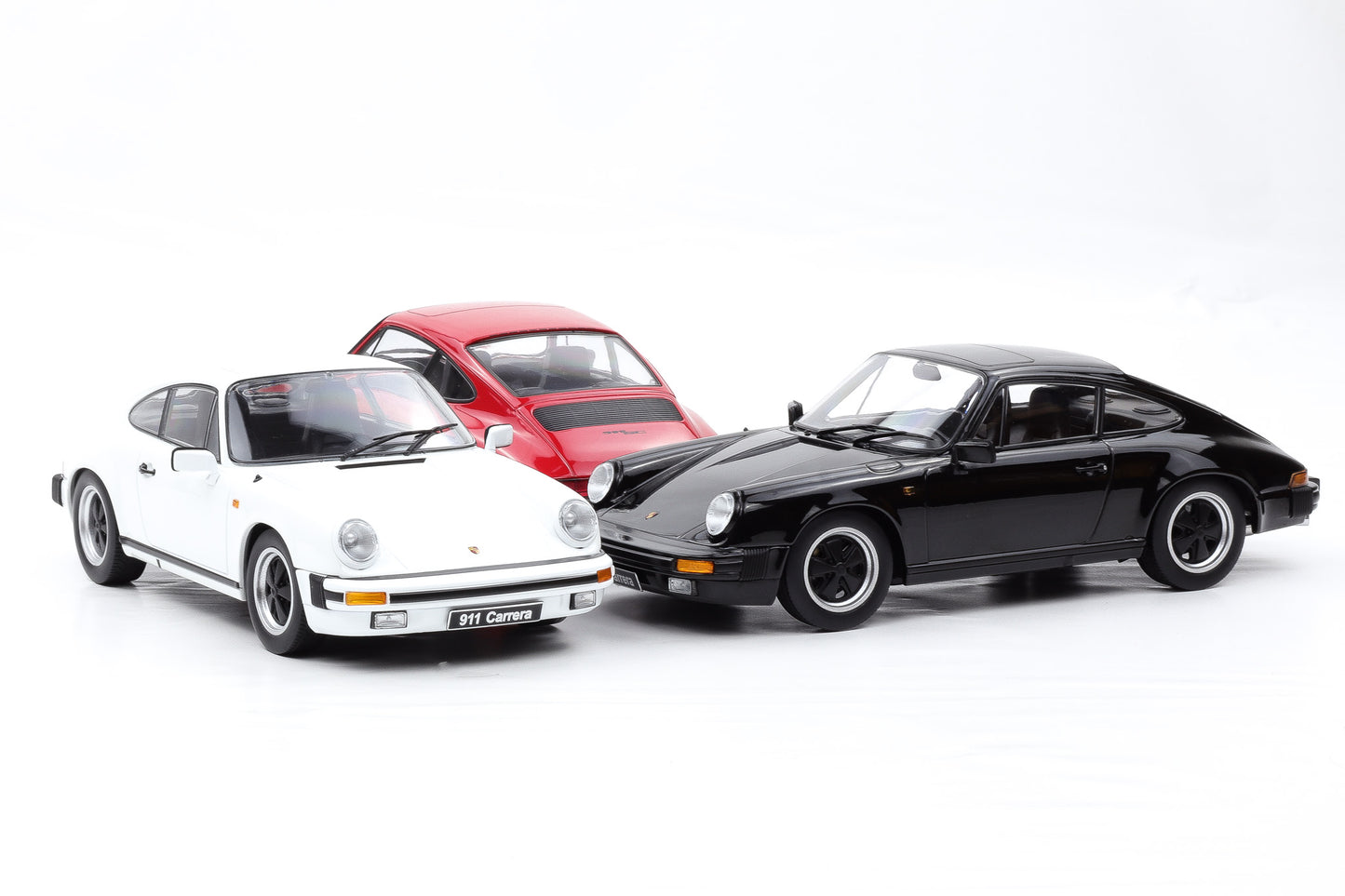 1:18 Porsche 911 Carrera Coupe 1983 weiss schwarz rot Farbe wählen KK Scale