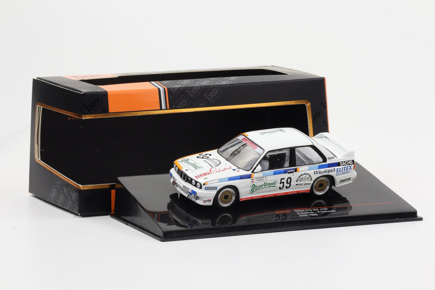 1:43 IXO BMW M3 E30 #59 O. Vanicek V. Tomasek ETCC 1988