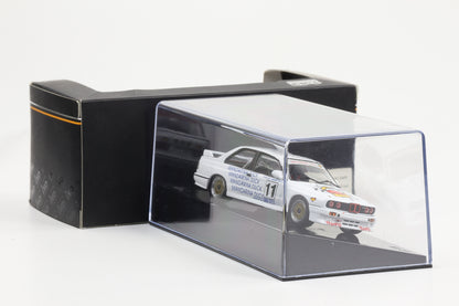 1:43 IXO BMW M3 E30 #11 Mandarina Duck C. Kwan Macau Guia Race 1989